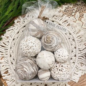Vase Filler